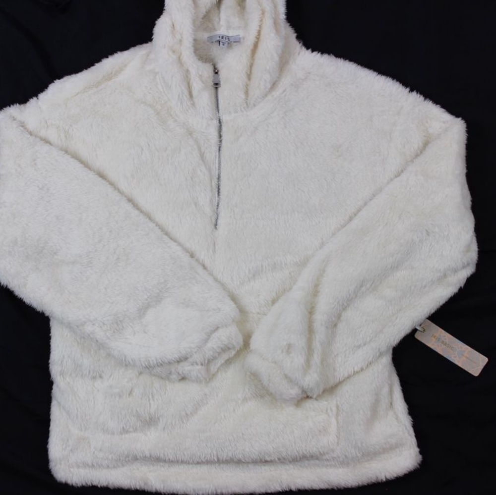 Teddy bear pullover shirt
